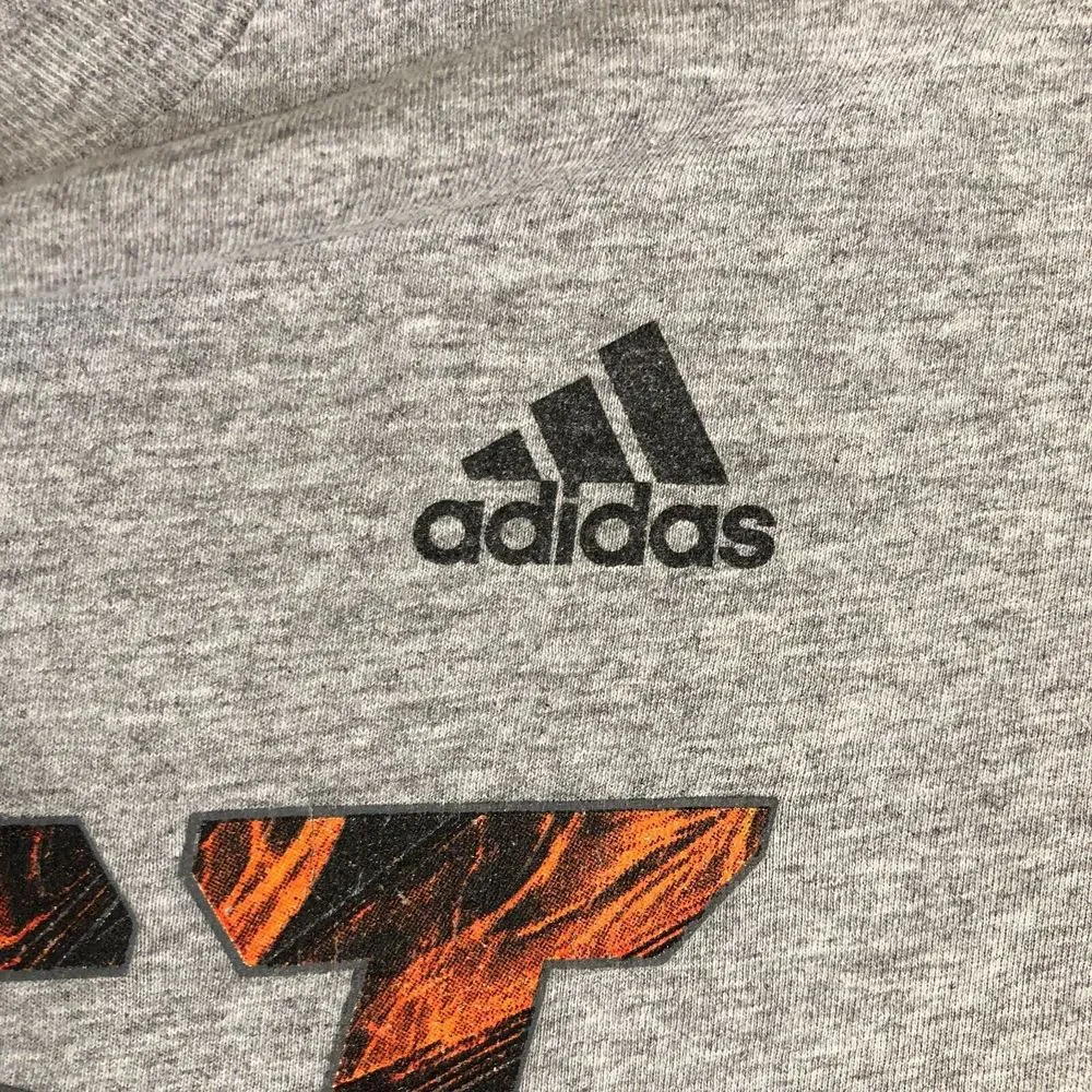 Adidas Shirt Mens Large Gray Athletic Minimal To-Go Tee Logo Graphic‎ Spell Out